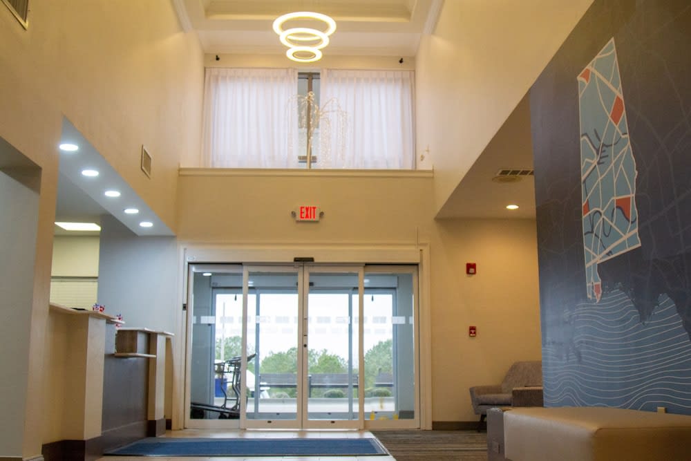 Holiday Inn Express & Suites CULLMAN by IHG 2