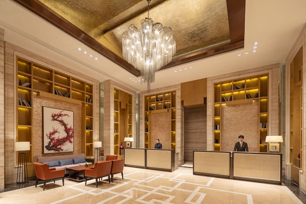 Pullman Haining 2