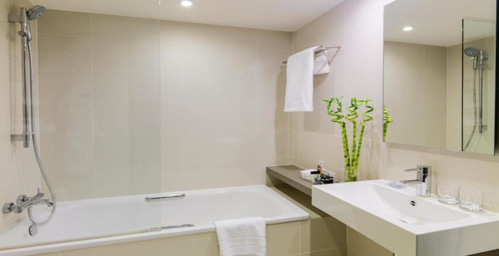 H10 London Waterloo 5