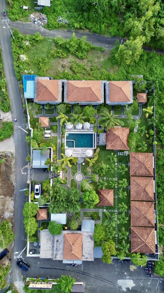 Taman Asih Bingin Homestay 1