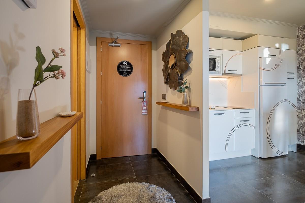 ON Suites Sevilla Apartments designed for adults 3