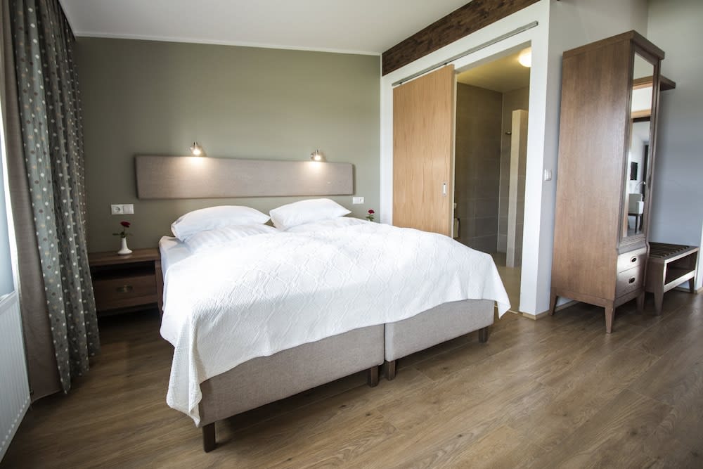 Gistihúsið - Lake Hotel Egilsstadir 5