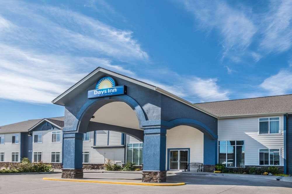 Days Inn by Wyndham Great Falls 1