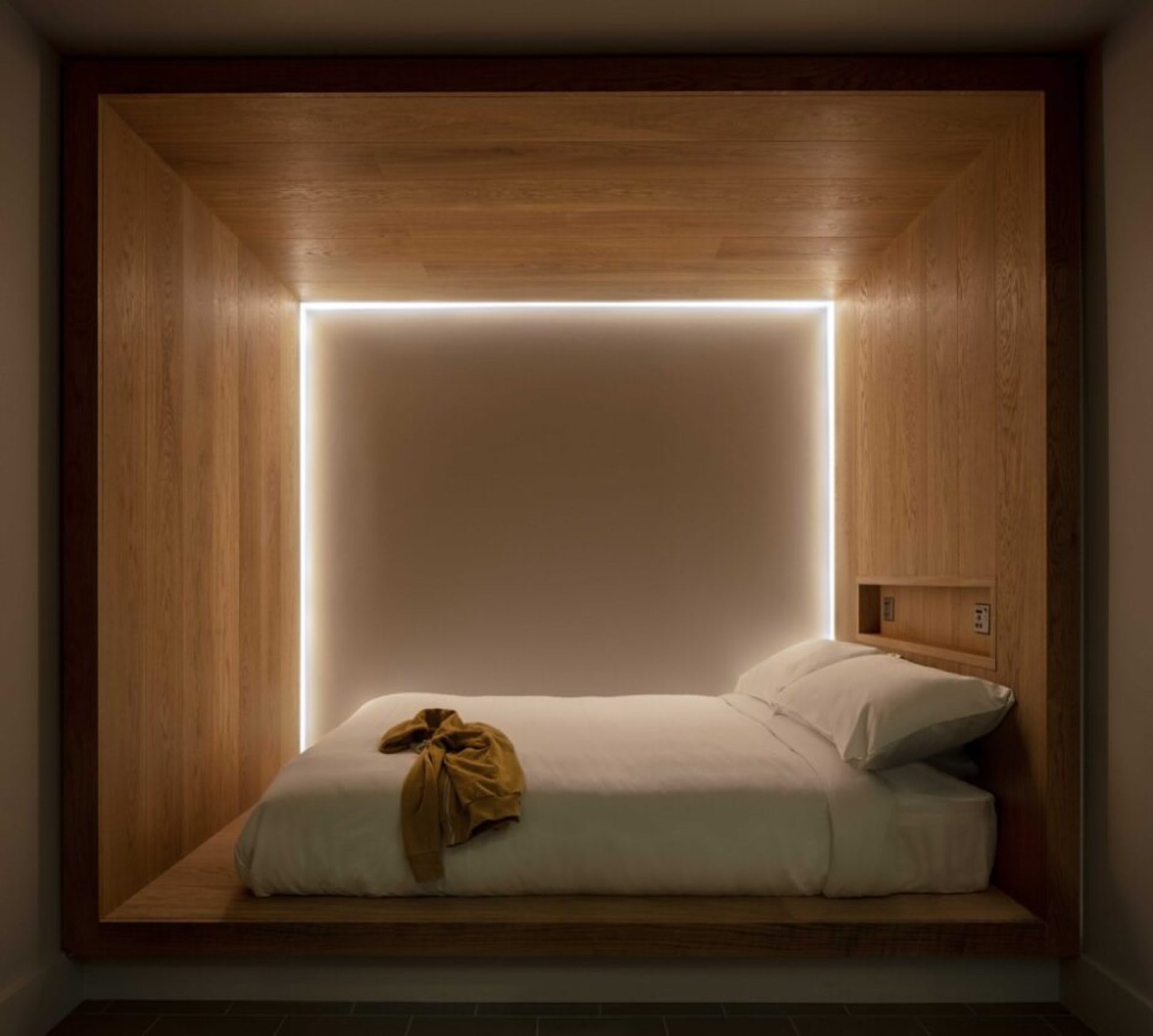 Zedwell Piccadilly Circus 1