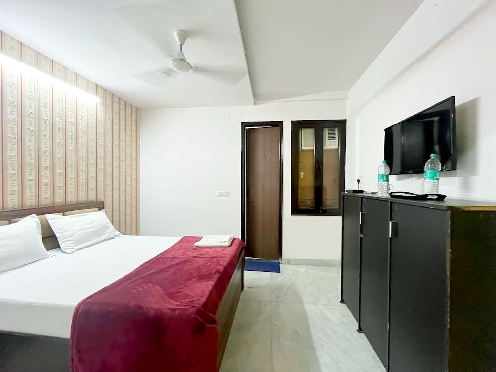 Roomshala 171 JP House 2