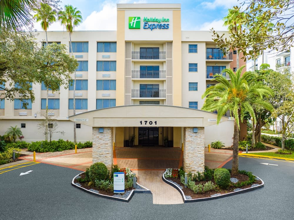 Holiday Inn Express Hotel & Suites Ft. Lauderdale-Plantation by IHG 1
