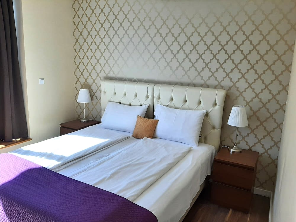 Trendy Deluxe Apartments 5