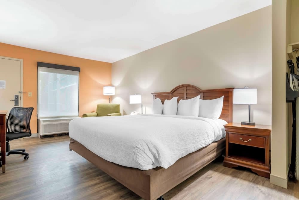 Econo Lodge Moss Point - Pascagoula 1