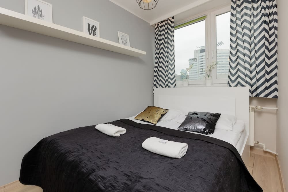 Warsaw City Center Studios by Renters 2