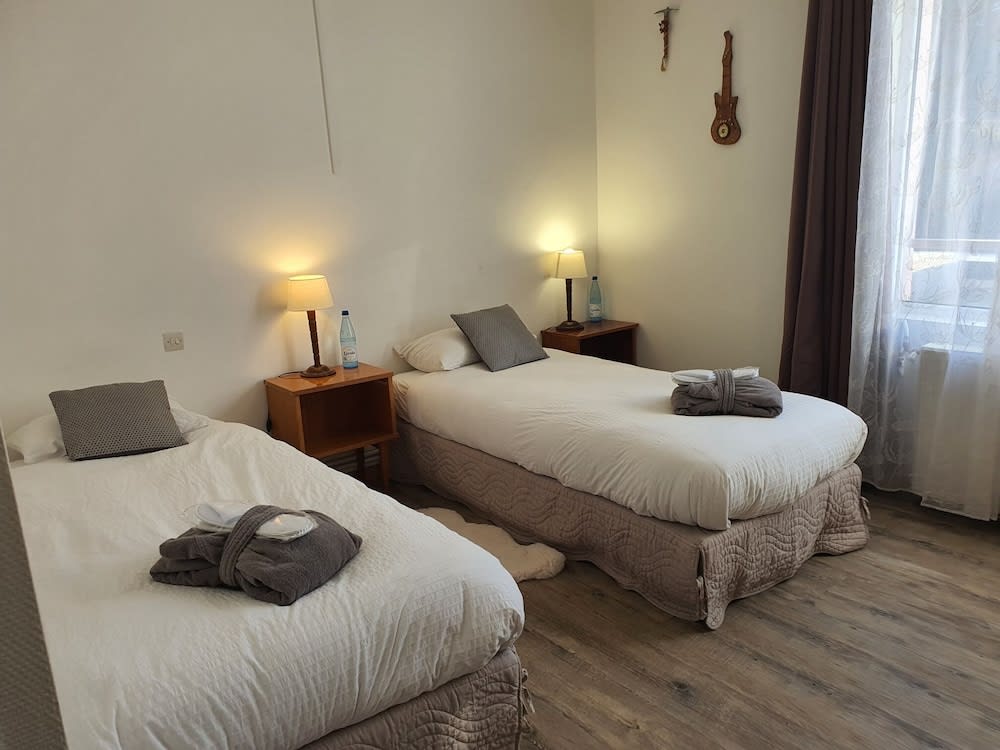 Hôtel-Bar-Restaurant de la promenade 3