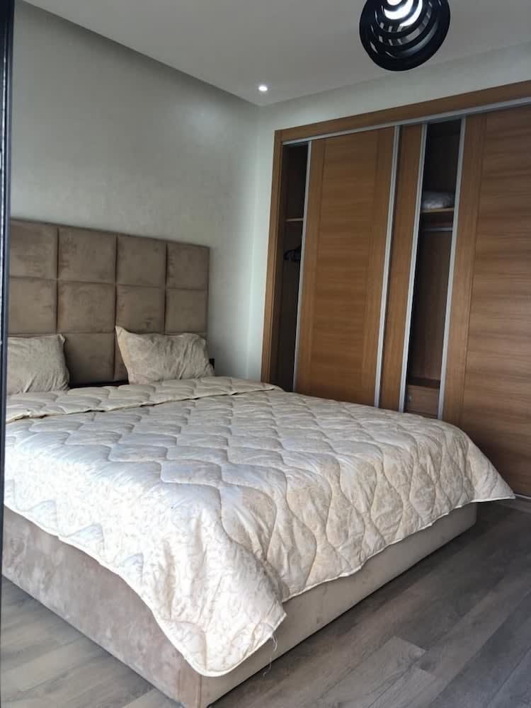 Merry Studio Hotel 2