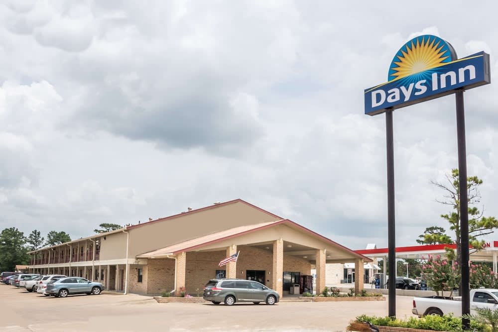 Days Inn by Wyndham Bastrop 1