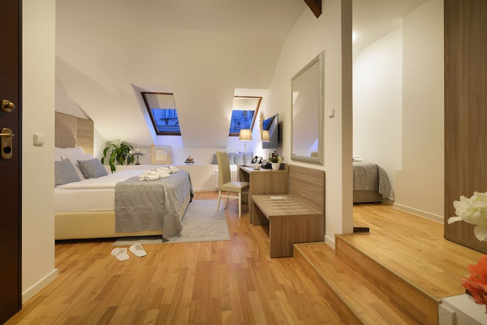 Old Town Residence by Little King 2