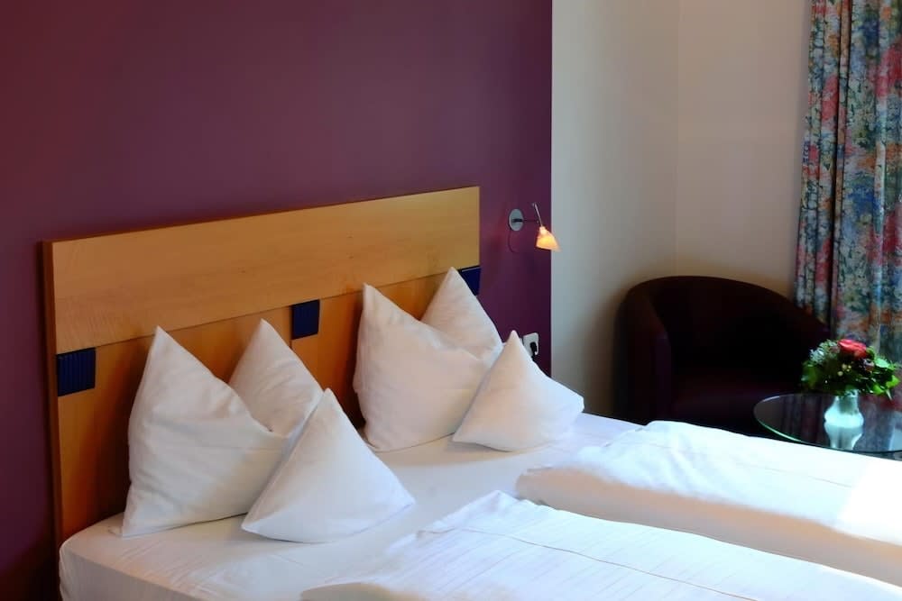 Aspire Kronprinz, Trademark Collection by Wyndham 5