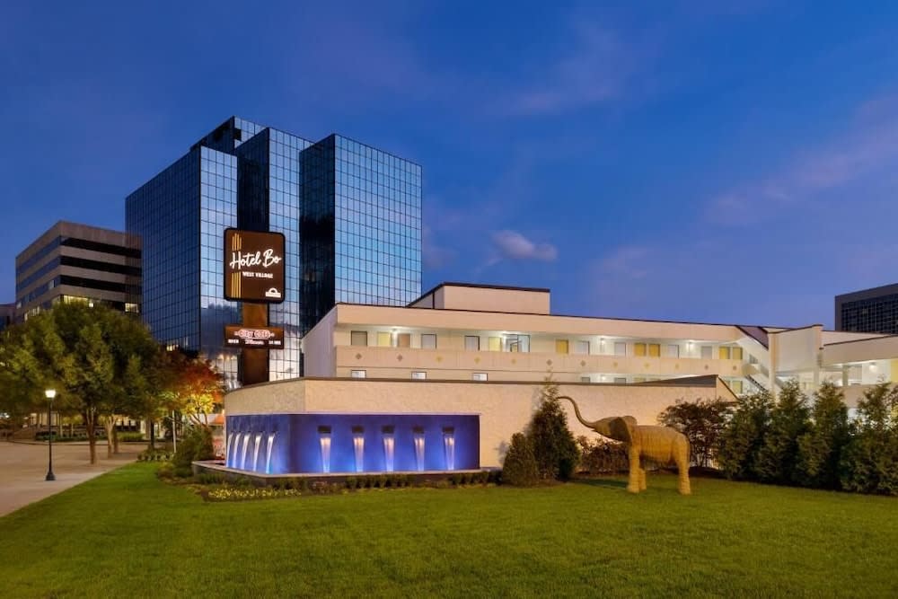Hotel Bo, a Days Inn by Wyndham Chattanooga Downtown 1