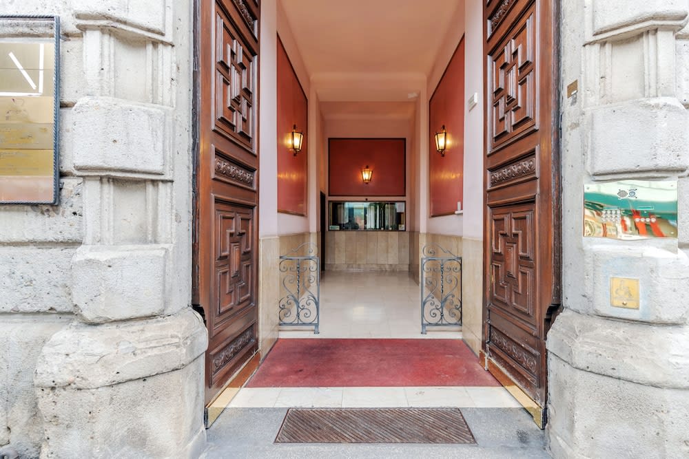 Milan Retreats Cadorna Duomo 2