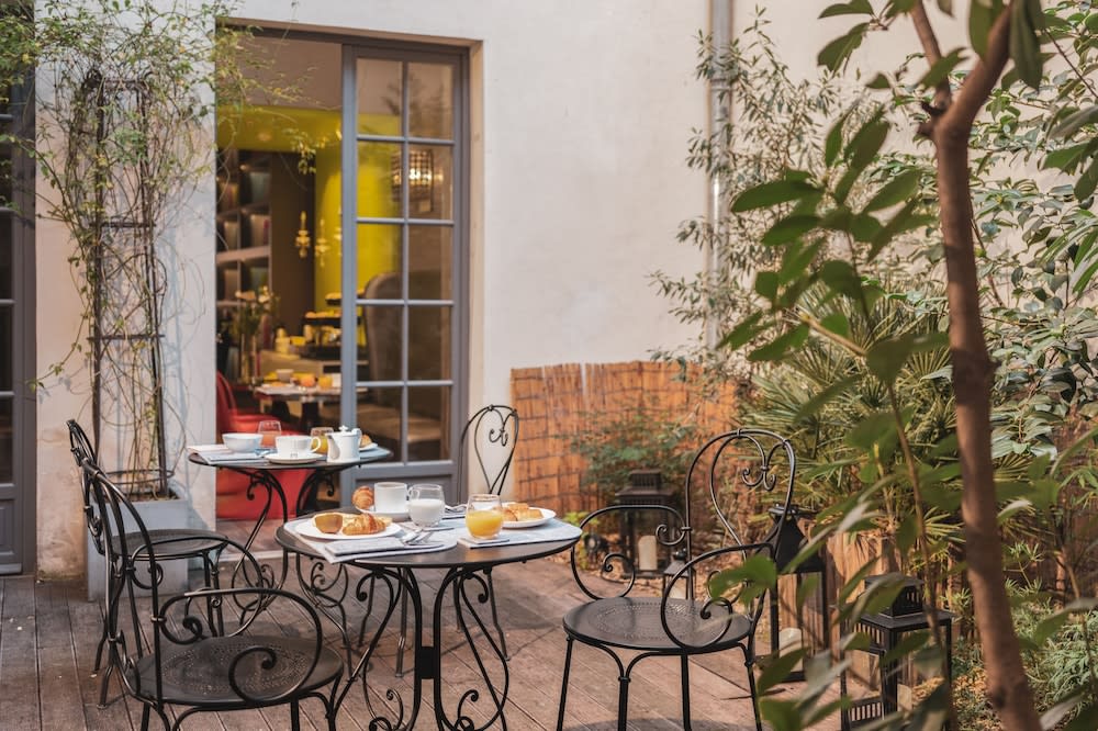 Hotel Le petit Paris 1