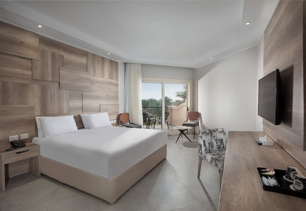 Pyramisa Beach Resort Sahl Hasheesh 2