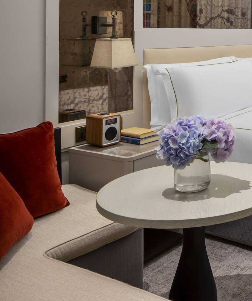 The Biltmore Mayfair 4