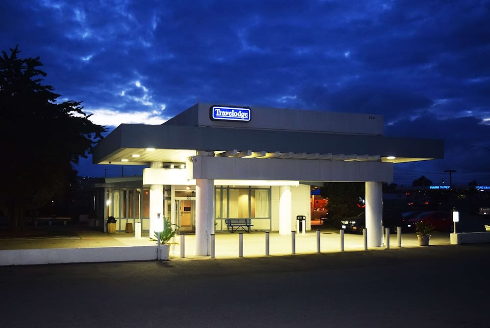Travelodge by Wyndham San Francisco Airport North 1