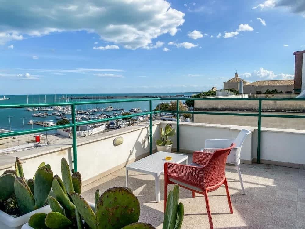 Casa Manfredi Diomede 1