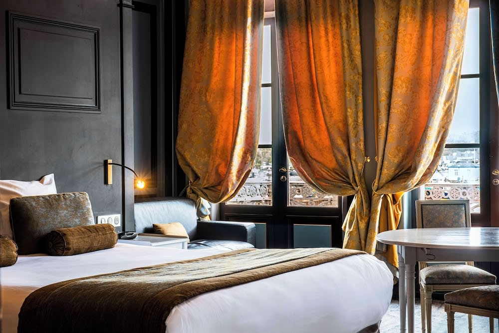 Best Western Le Cheval Blanc -Vue sur le port-plein centre ville 1