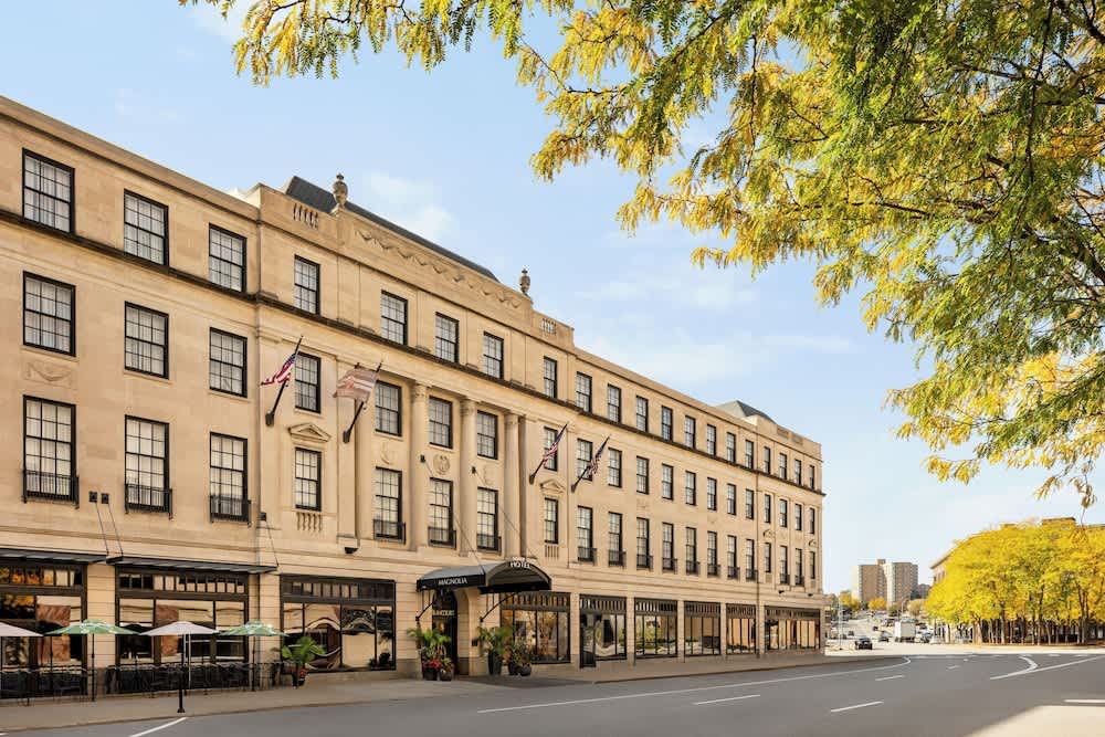 Magnolia Hotel Omaha 1