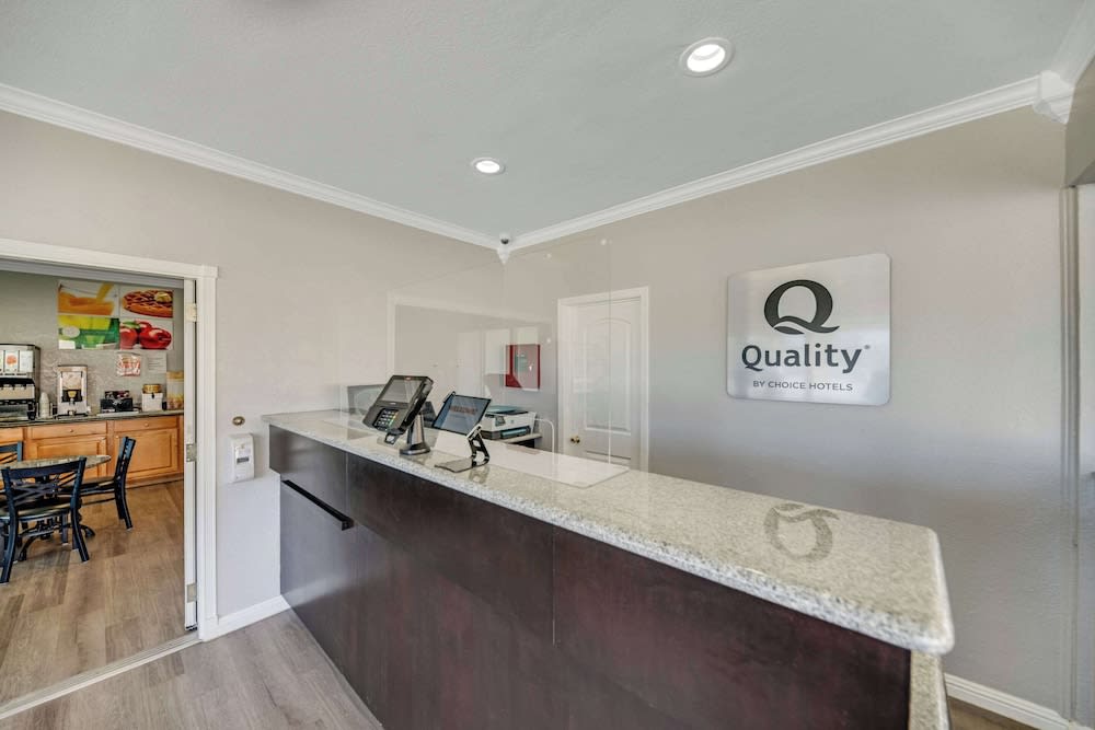 Quality Inn Santa Cruz Downtown Area 2