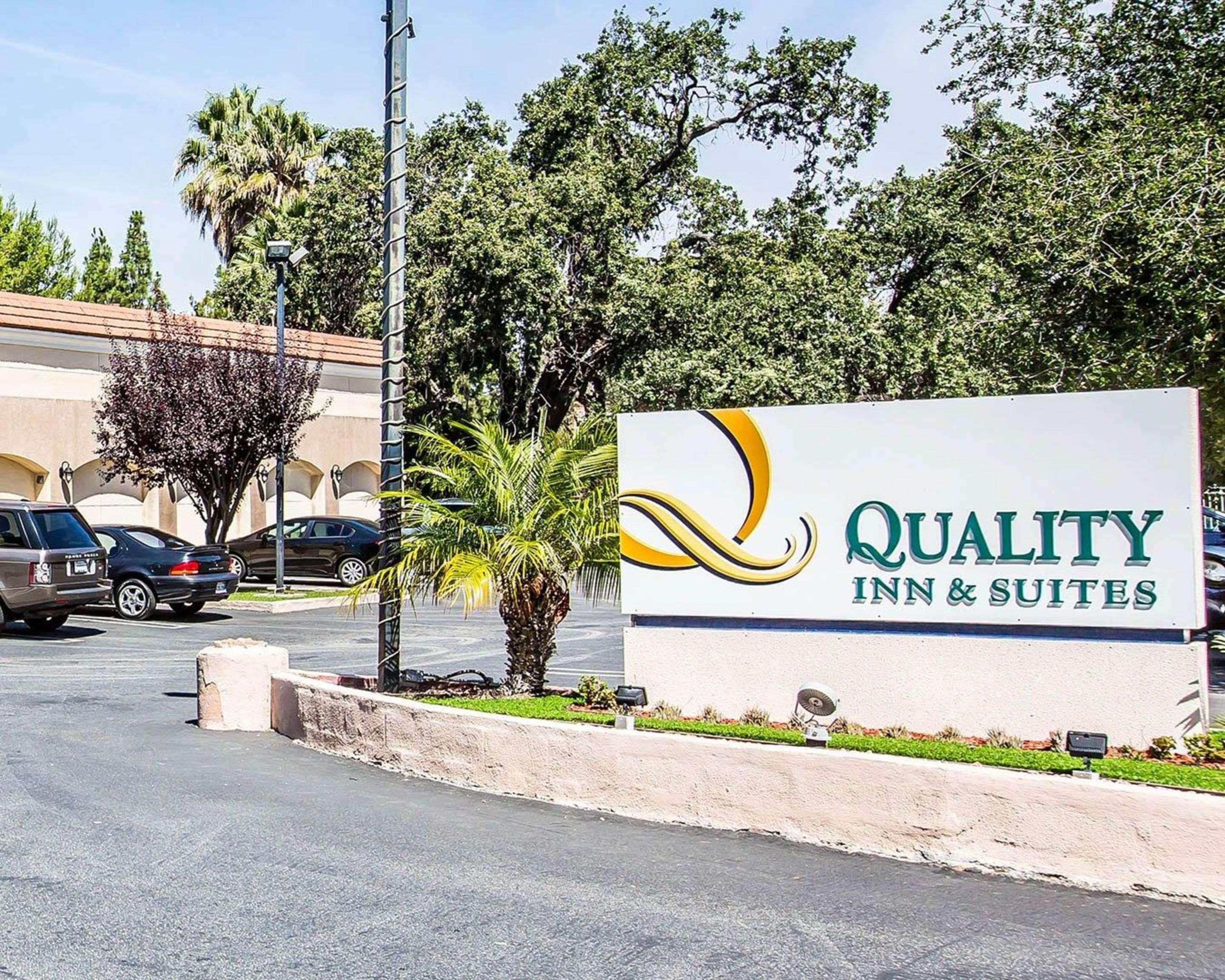 Quality Inn & Suites Thousand Oaks - US101 4