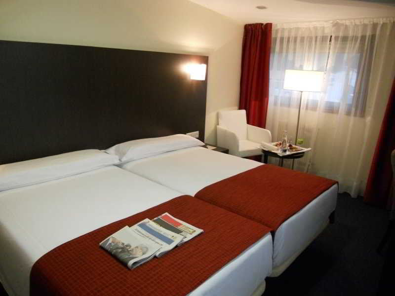 Hotel Santiago Apóstol 2
