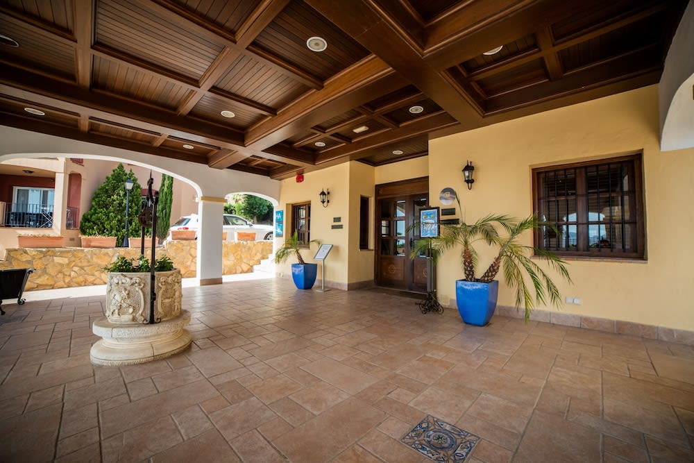 Ona Las Lomas Manga Club 3