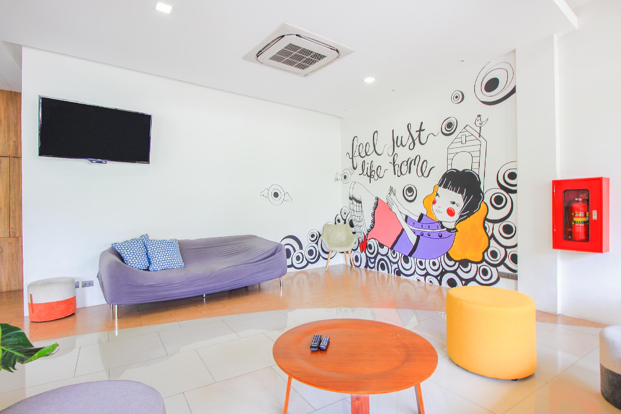 All day hostel at BTS Bang Chak 4