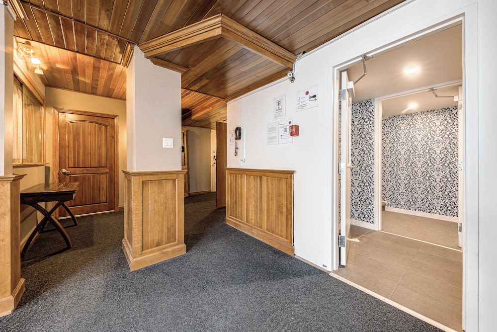 North House - Hôtel Automatisé Manoir des Remparts 2