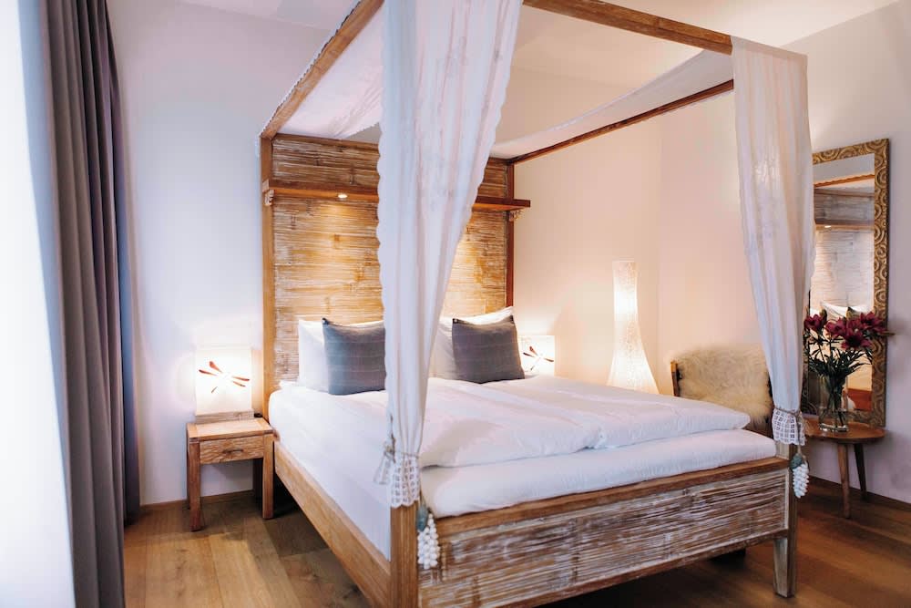 Eyja Guldsmeden Hotel 5