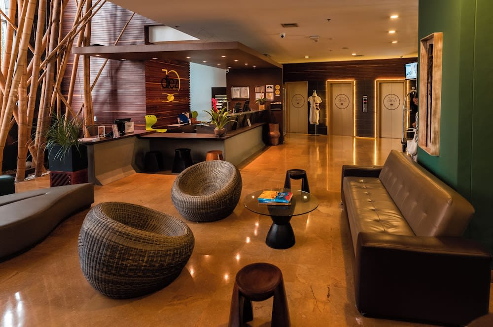 Diez Hotel Categoría Colombia 2