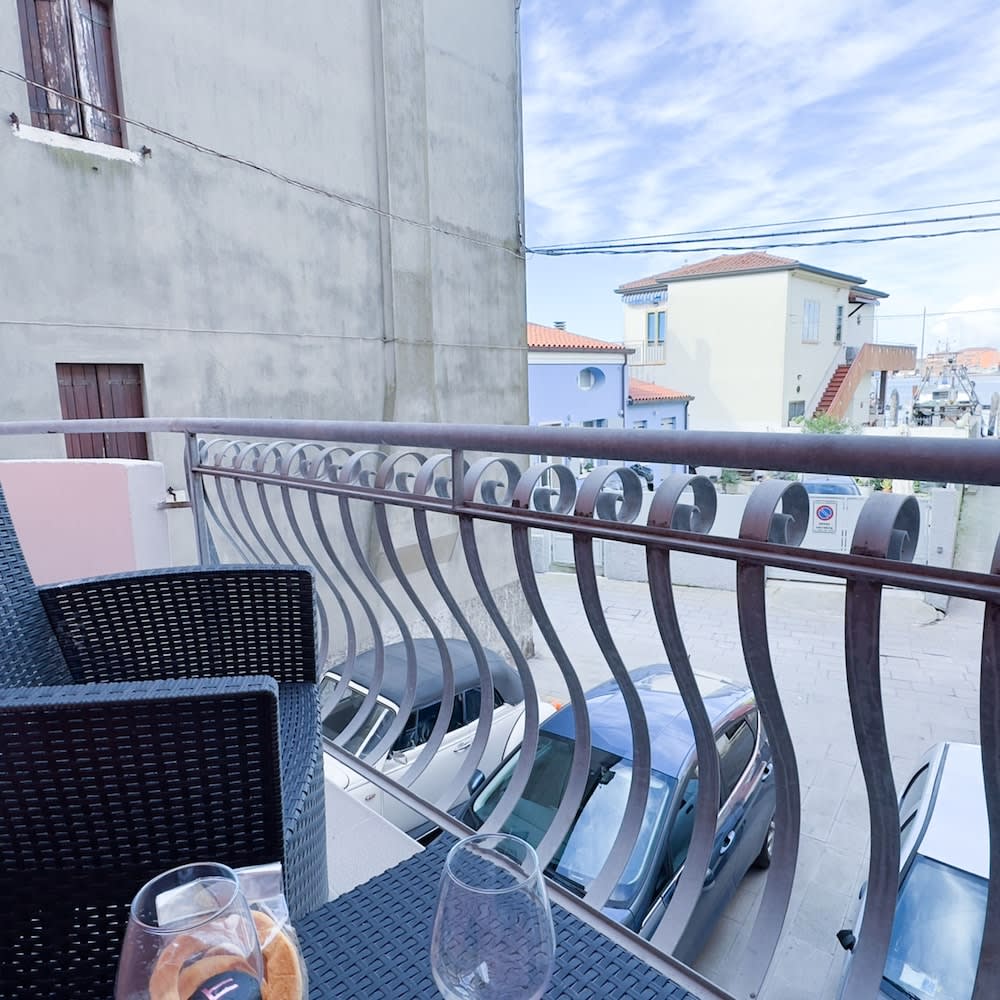 Alicetta Apartment by Ca-sa Check 1
