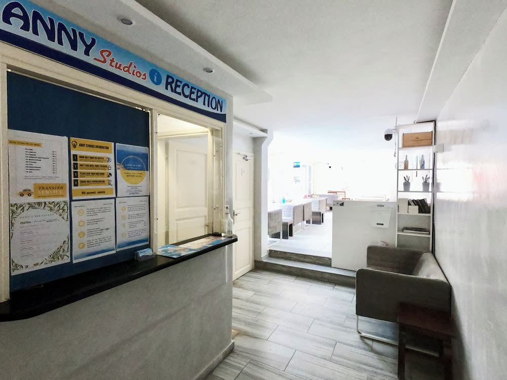 Anny Studios & Rooms Perissa Beach 5