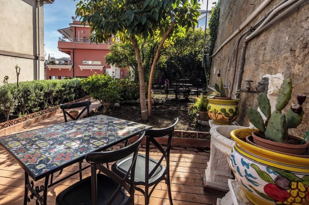 SUITE APARTMENT TAORMINA 1