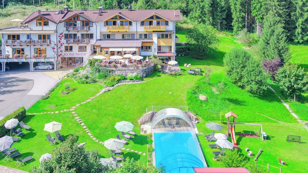 Gartenhotel Rosenhof bei Kitzbühel 1