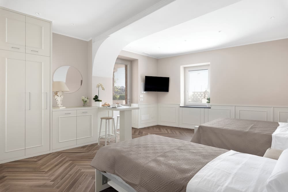 Cyrus&Janus flats - De Vivo Realty 2