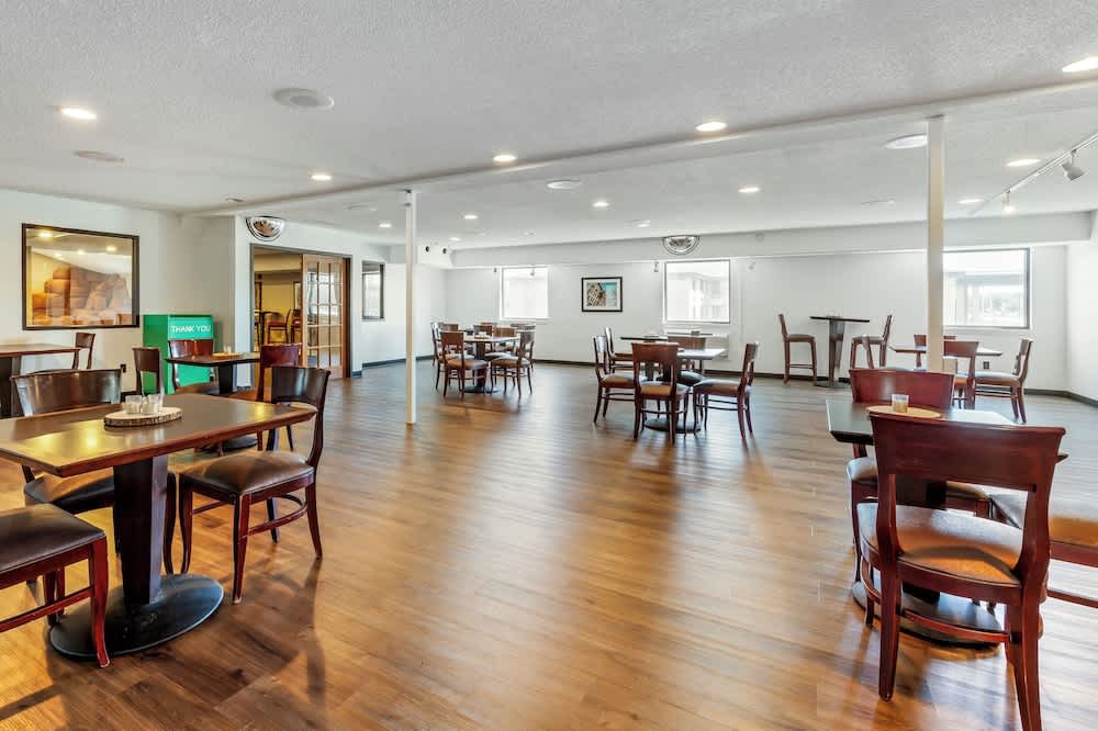 Polynesian Hotel & Suites Wisconsin Dells/Lake Delton 2
