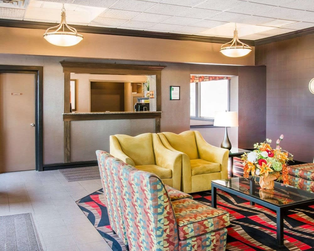 Quality Inn & Suites Next to the Casino 2