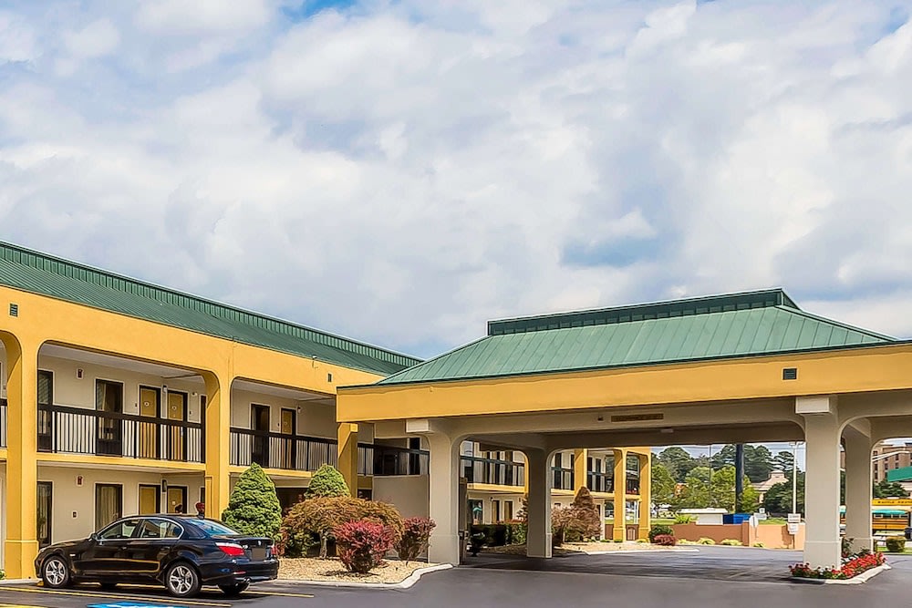 Rodeway Inn Knoxville East 1