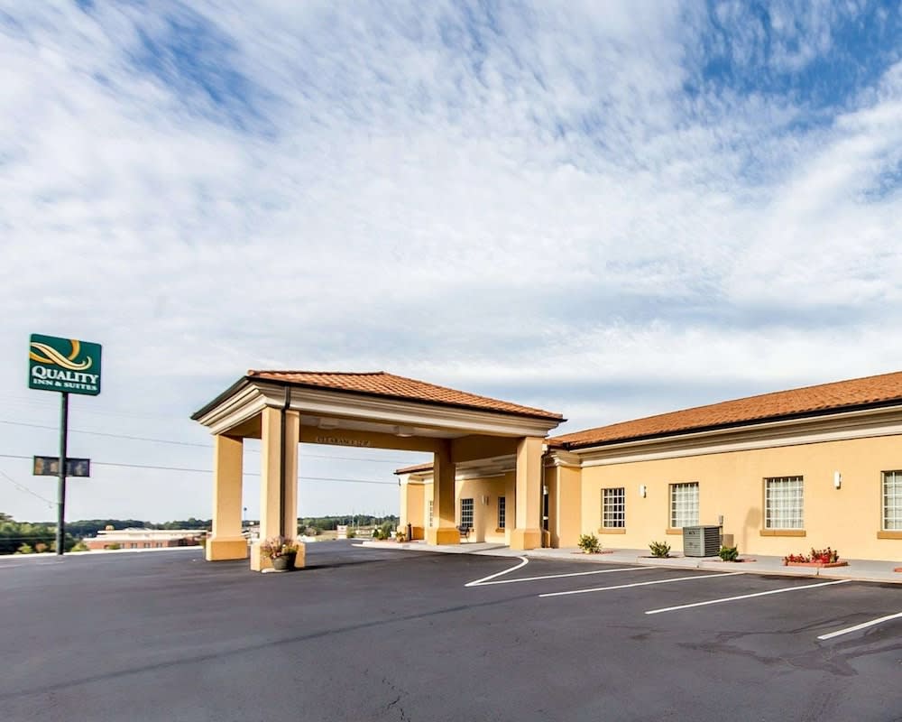 Quality Inn 1