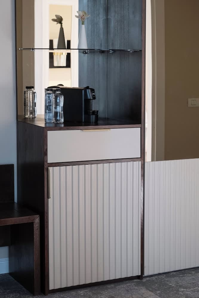 Panoramic Mamaia Hotel 4