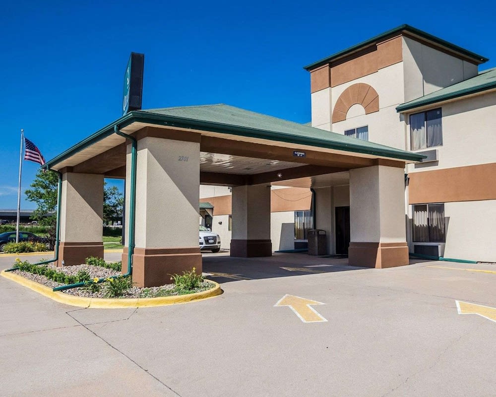 Quality Inn & Suites Altoona - Des Moines 1
