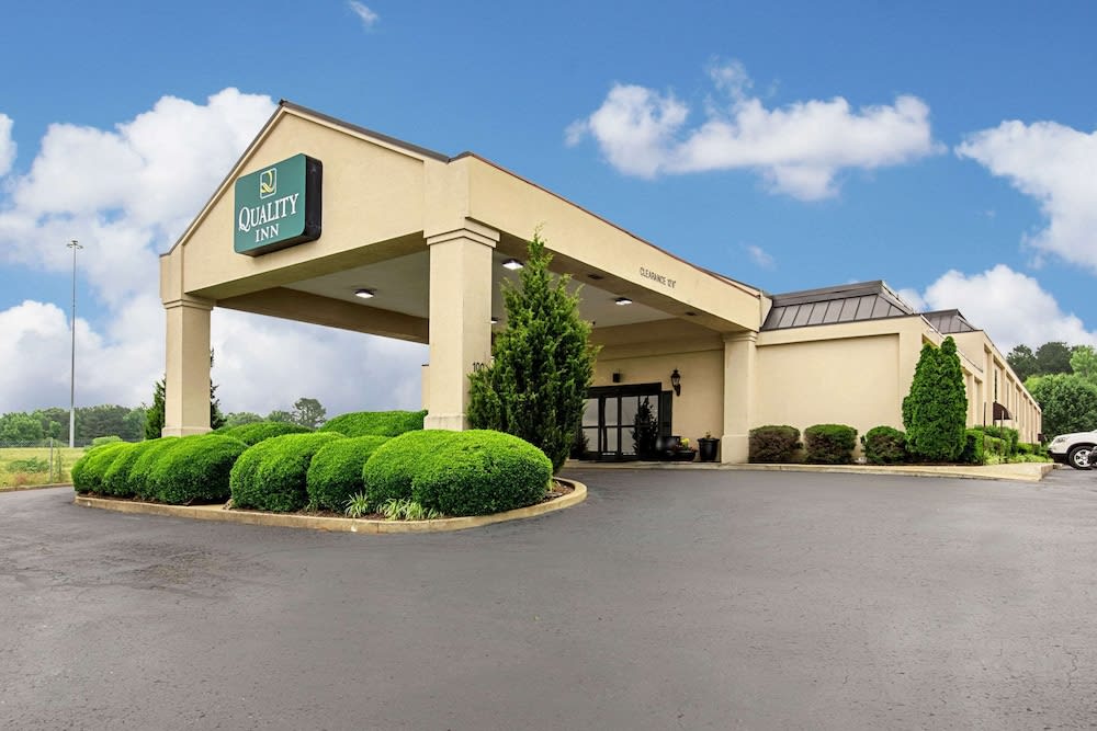 Quality Inn Holly Springs South 1
