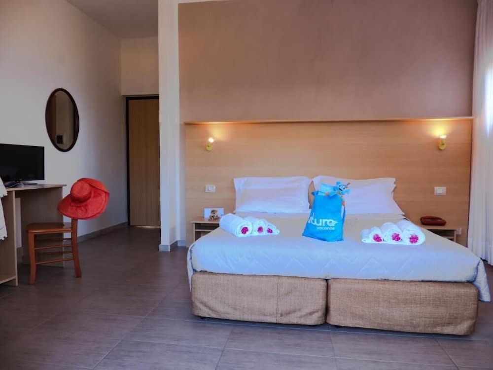 Amareclub Casarossa 3