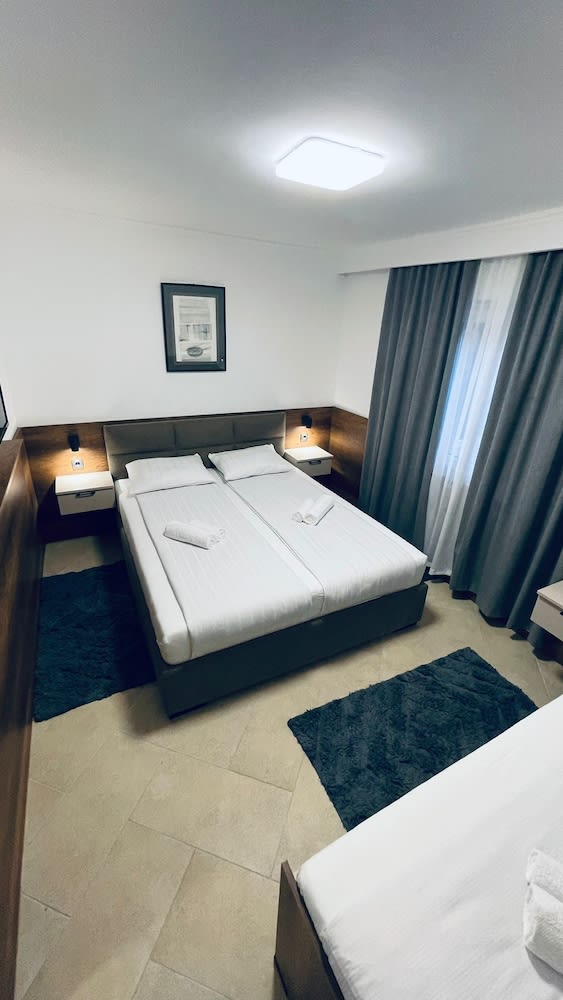 Kollar D Guest House - Prenoćište ROOMS 1