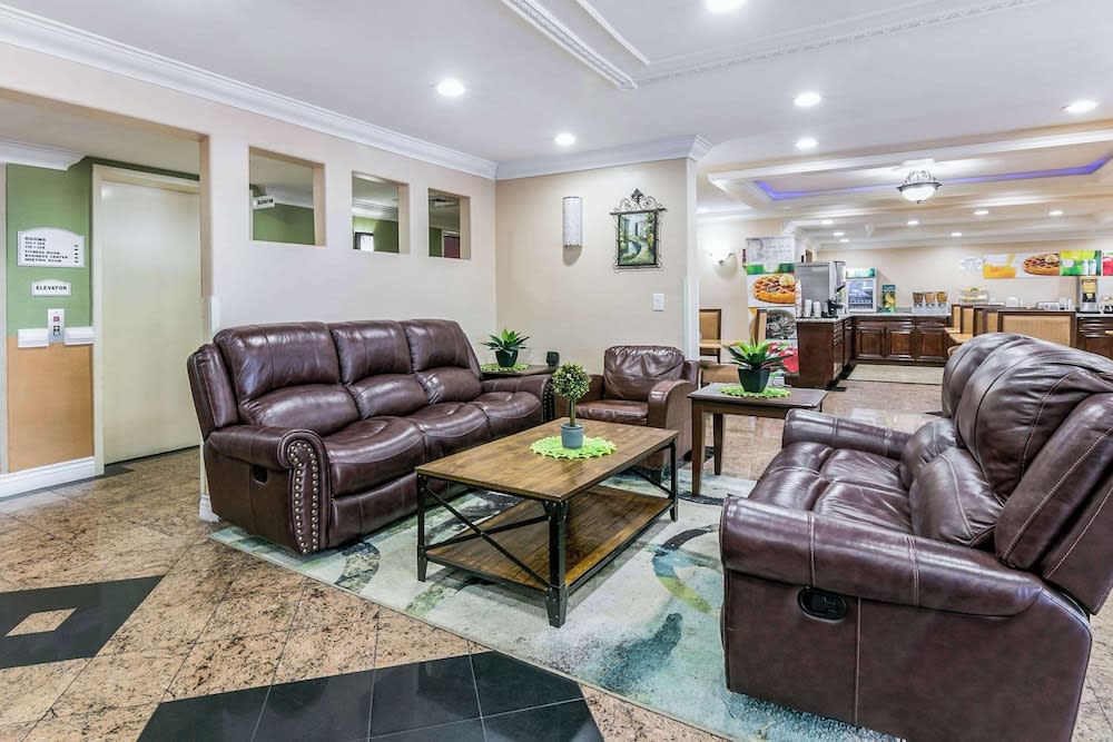 Quality Inn & Suites Atlanta Airport South 1